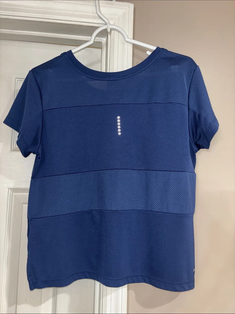Nike Women’s Dri-Fit Short-Sleeve Athletic Tee